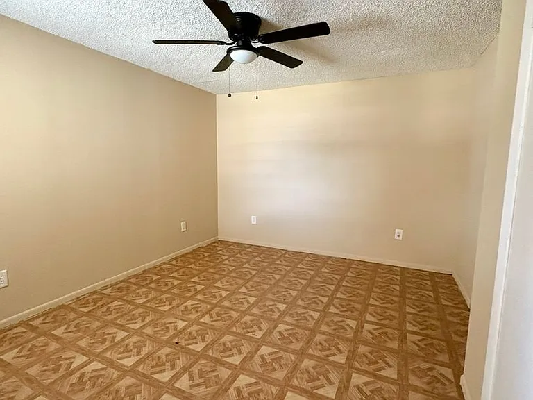 6707 Lenoir Dr — Photo 7