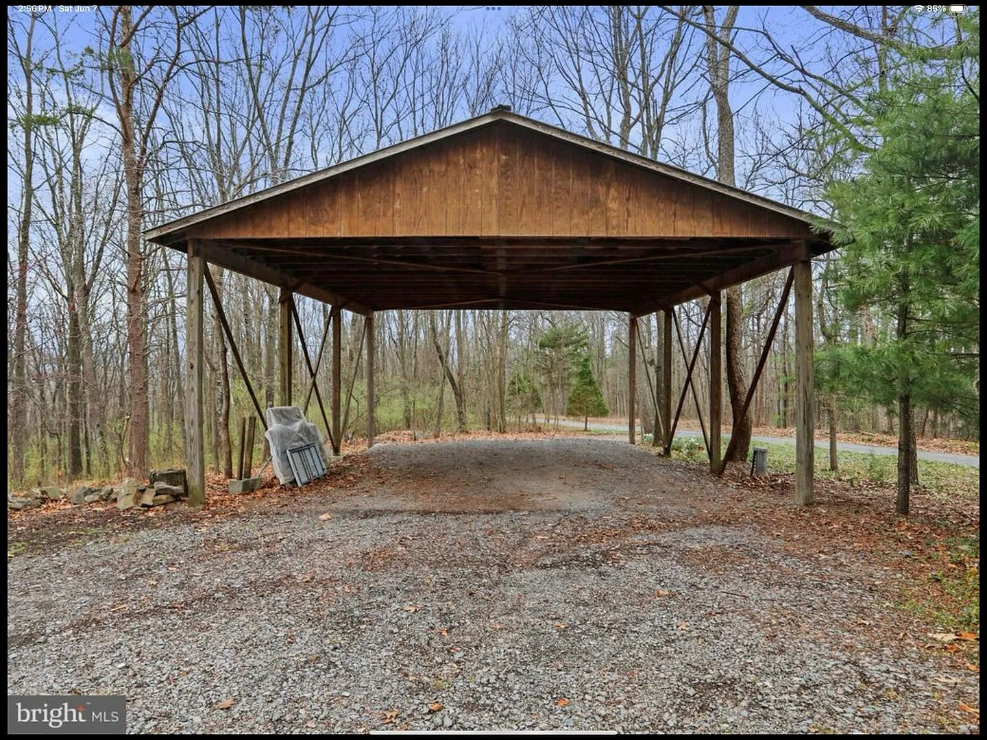 3bed/2bath Carport w/ Driveway 1 ACRE Single Family Home — Photo 2
