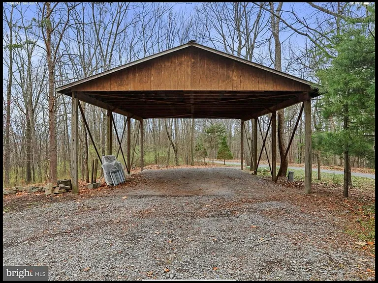 1768 Hoy Rd — Photo 2