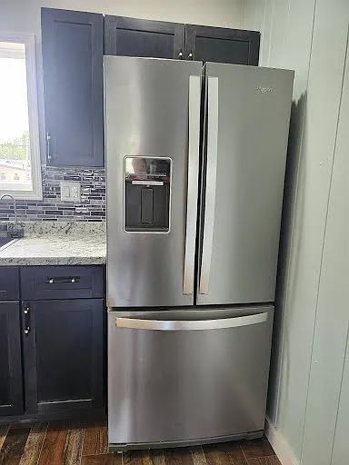 Fridge and freezer