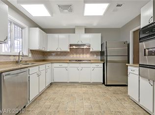 124 Huntly Rd, Las Vegas, NV 89145