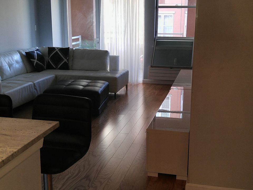 1st image of 50 Oceana Dr W APT 3E