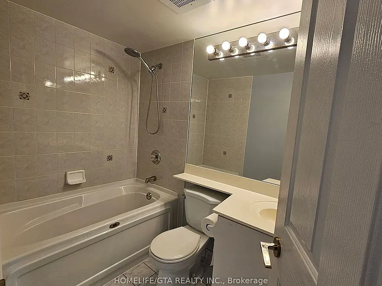 68 Corporate Dr #3030 — Photo 9