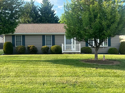 211 McMillan Ct Photo 1