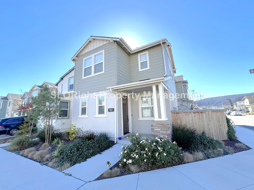 1941 San Luis Dr