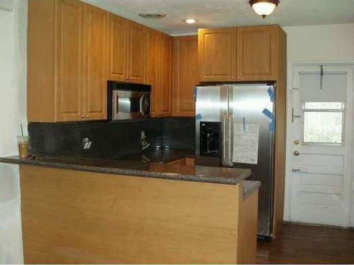 2nd image of 695 NE 93rd St