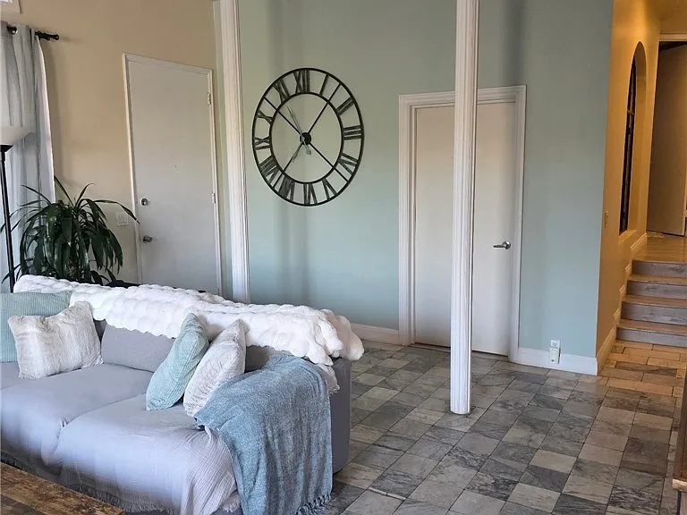 120 Hurricane St #2 — Photo 9