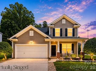222 Flanders Dr, Mooresville, NC 28117
