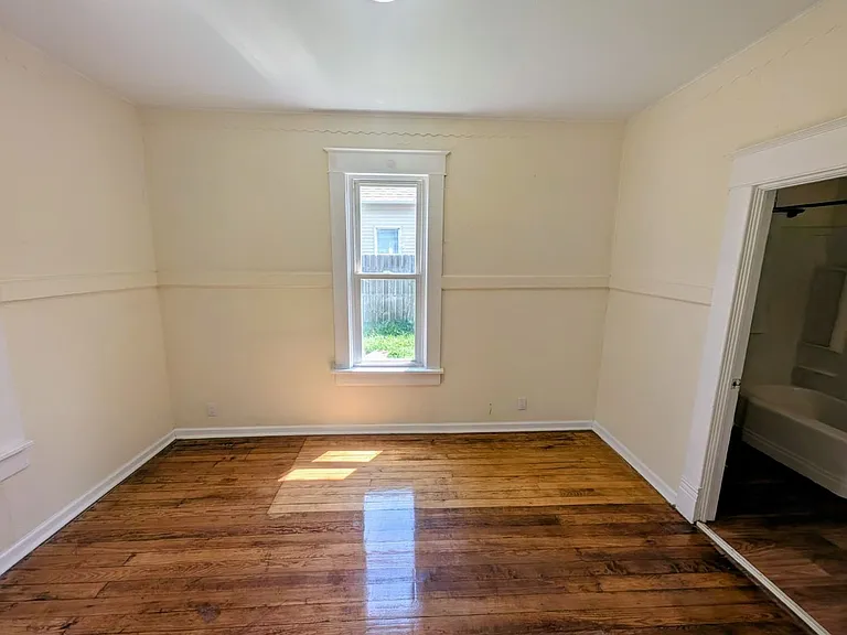3316 Duncan St — Photo 17