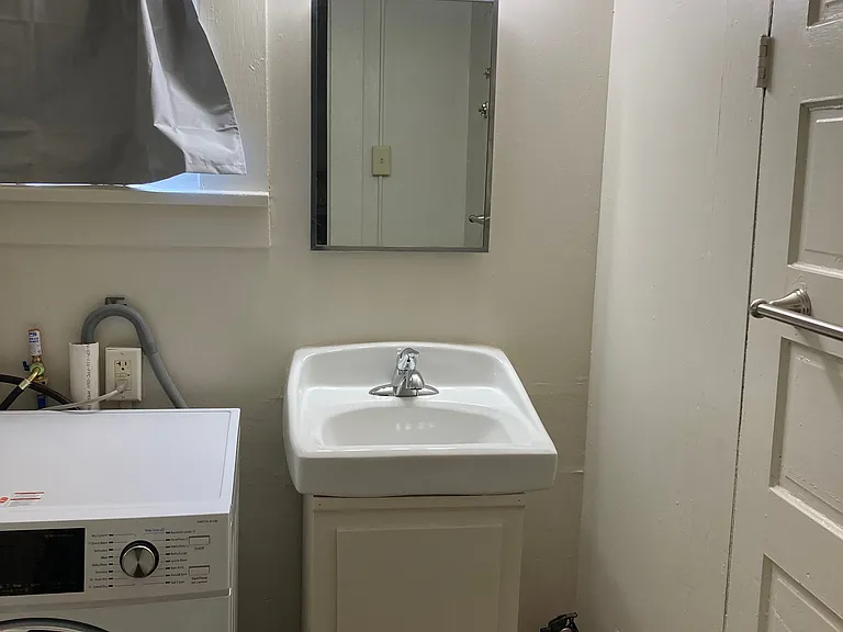 327 Oglethorpe Ave #1 — Photo 12