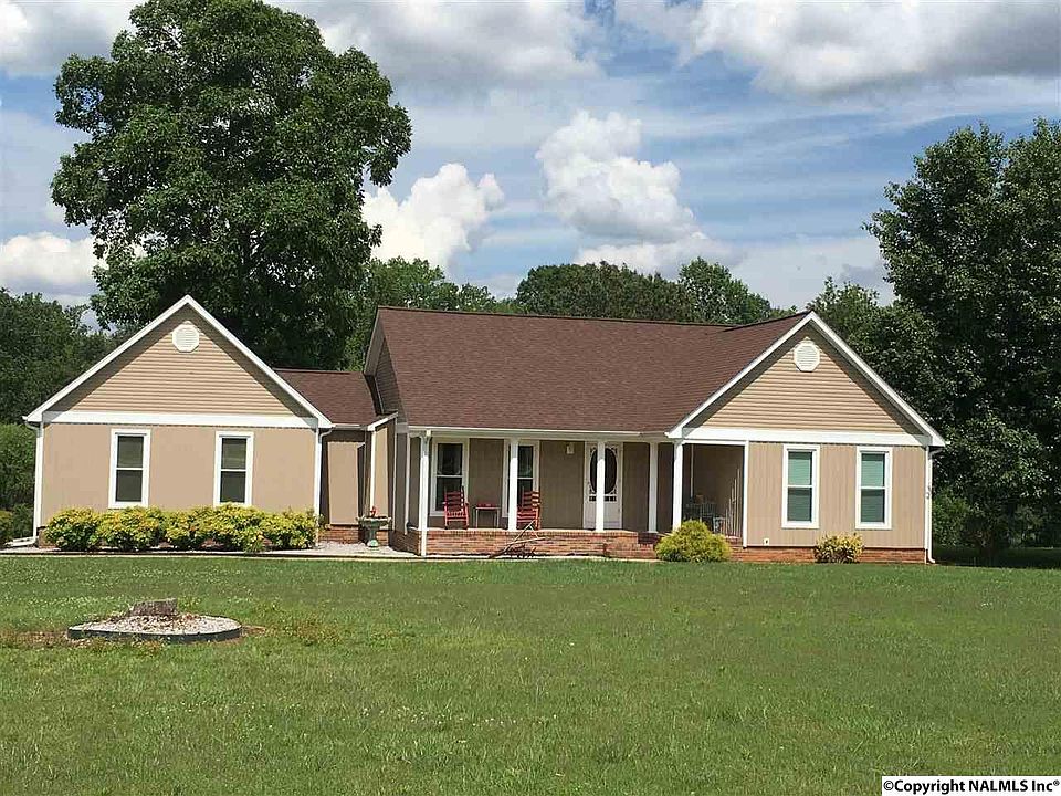 1st image of 438 Delynn Dr