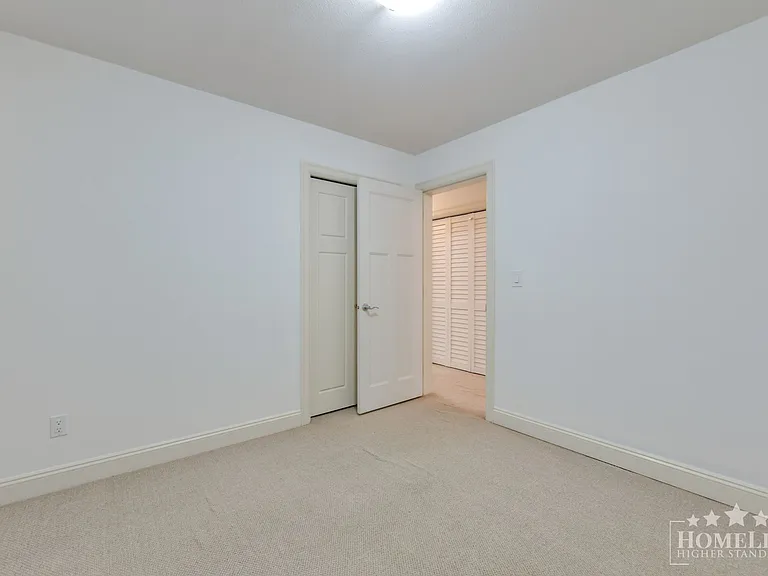 6129 148th St #BASEMENT — Photo 14