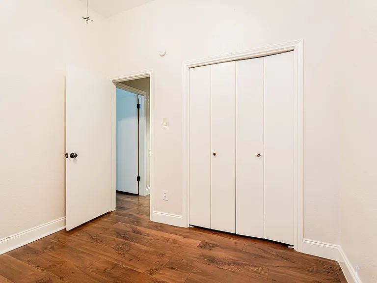 2109 Castle View Dr — Photo 10