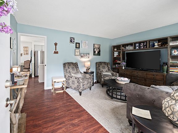 5th image of 509 Rotary Hills Ct