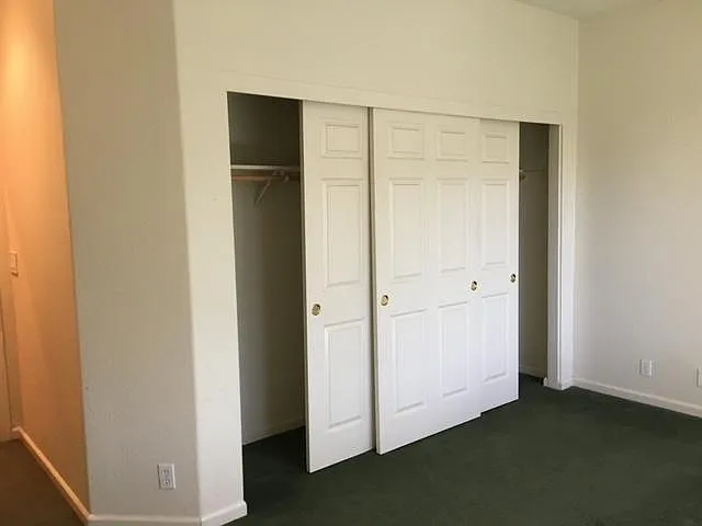 604 Snapdragon Ct — Photo 12
