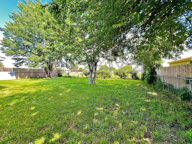 1410 Independence Trl — Photo 11