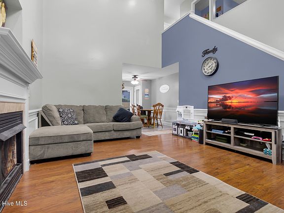 5th image of 103 Felicity Lane