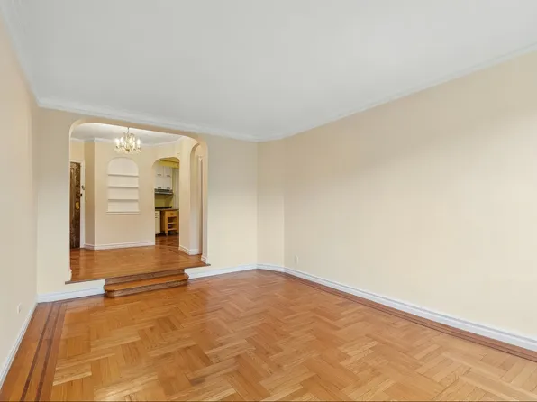 585 West 214th Street image 4 of 17