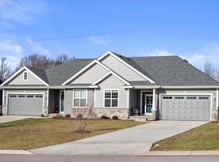 N62W21750 Augusta Pkwy, Menomonee Falls, WI 53051