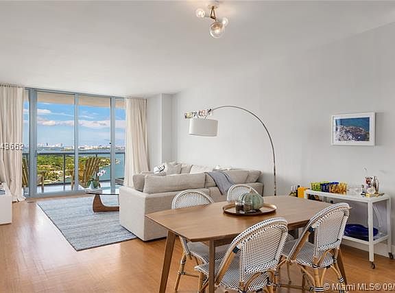 2nd image of 601 NE 36th St APT 1907