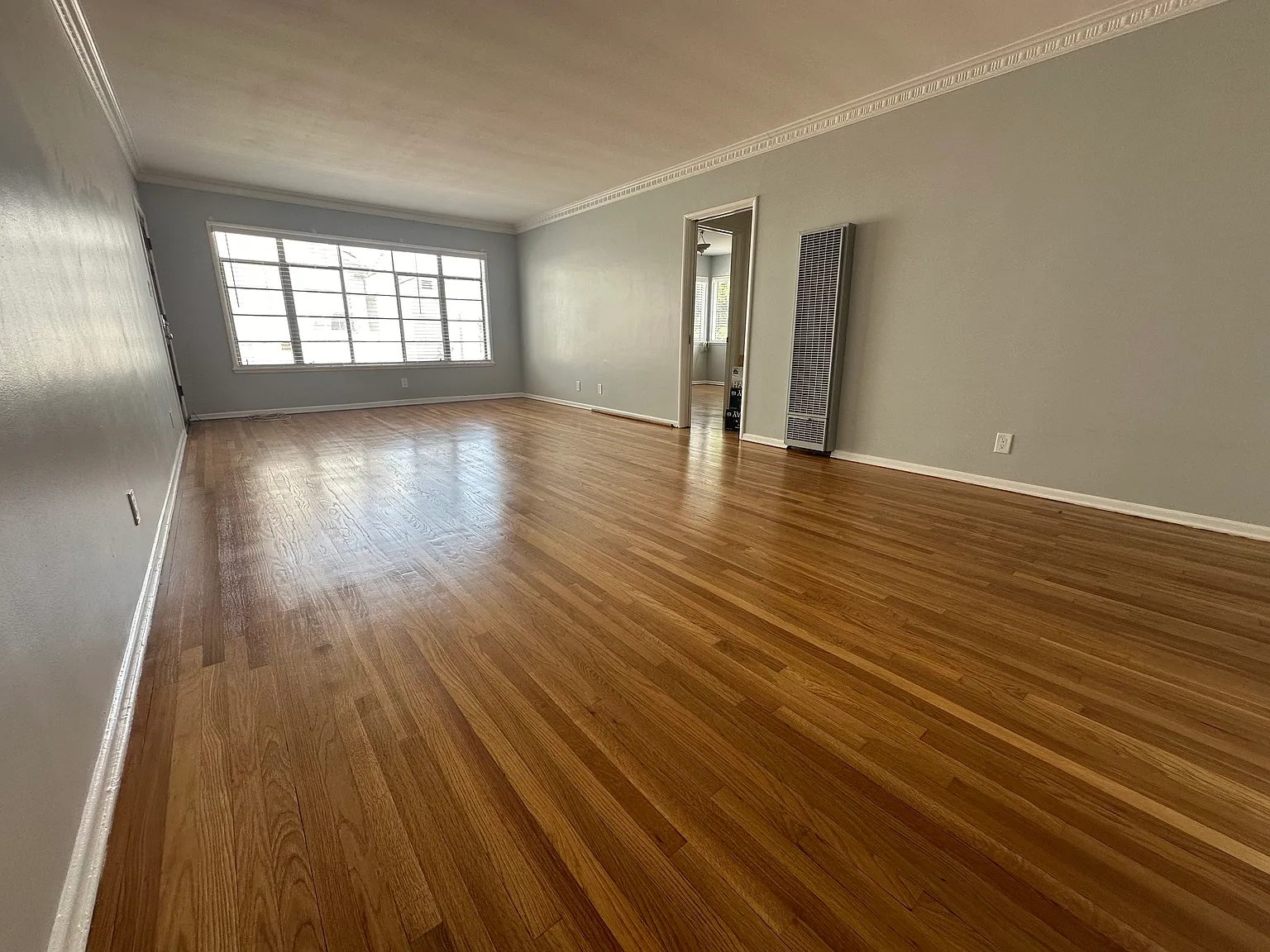 4068 9th Avenue — Photo 3