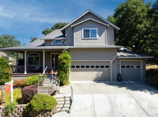 230 Clear Ridge Drive, Healdsburg, CA 95448