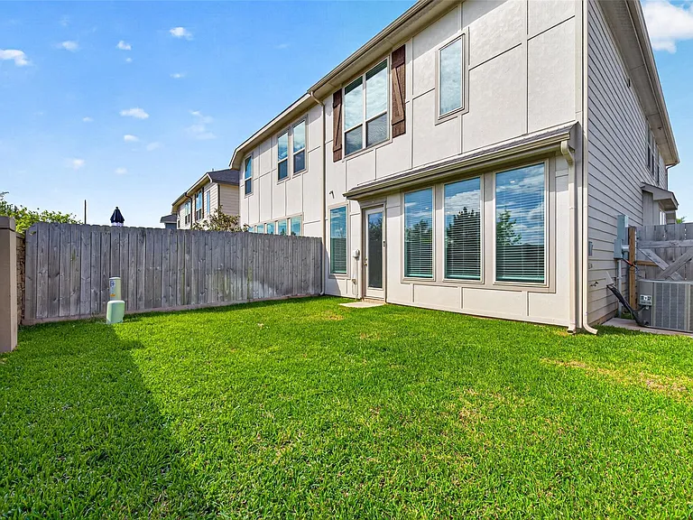 5703 Foggy Vine Ct — Photo 40