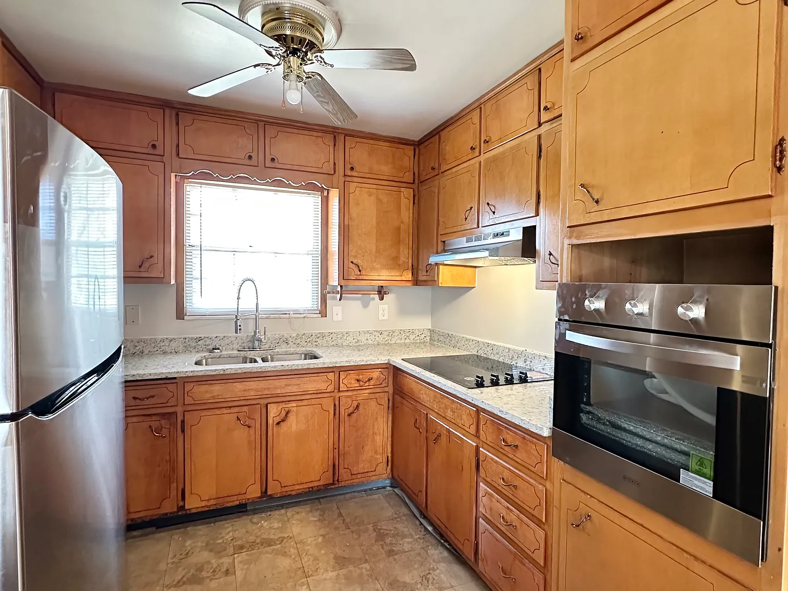 4 bed, 1839 sqft, $1,495 — Photo 3