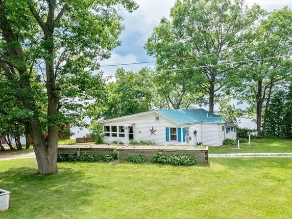 158 Lakewood Drive, Swanton, VT 05488