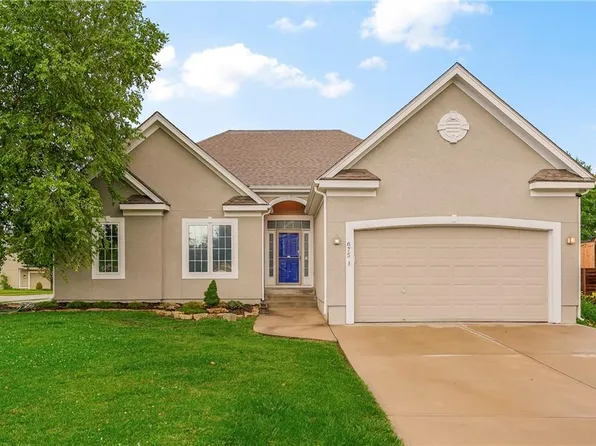 675 S Evergreen St, Gardner, KS 66030