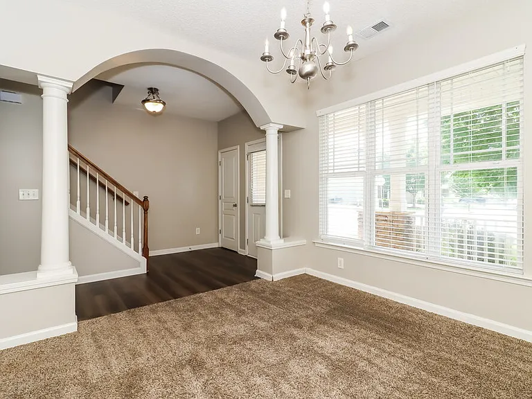 468 Darbys Run Ct — Photo 6