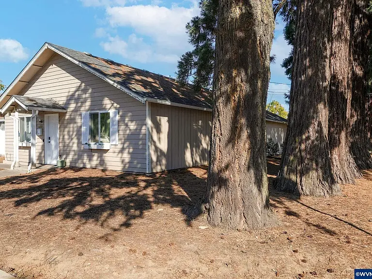 431 Geary St SE — Photo 3