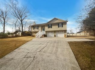 100 Oakridge Dr SE, Cartersville, GA 30121