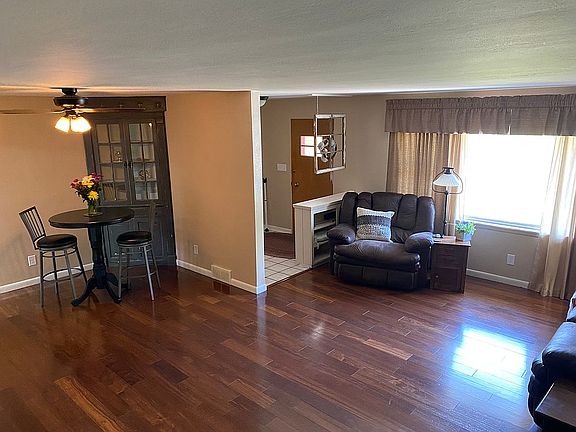 2nd image of 1626 W Christine Ave