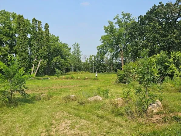 404 S Winter Street, River Falls, WI 54022