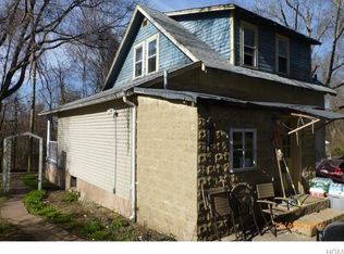 27 Smith St, Valley Cottage, NY 10989