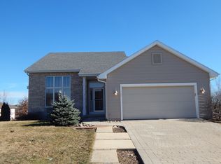 107 Coyle Pkwy, Cottage Grove, WI 53527