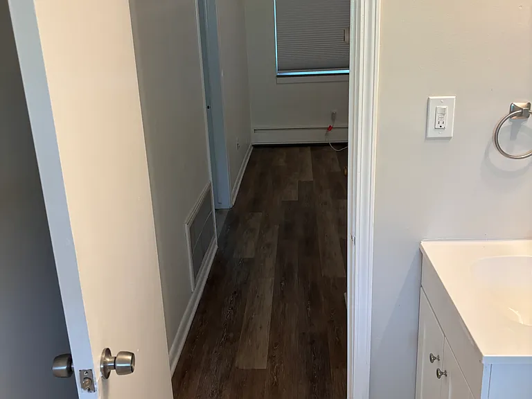 390 W Marshall St #390 — Photo 9