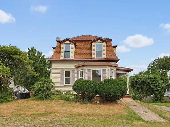 358 W Main St, Avon, MA 02322