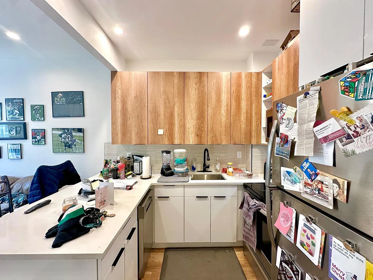 Building Photo - 737 Fenimore St #2F