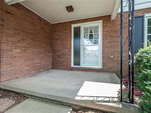 5th image of 1305 Independence Cir SE