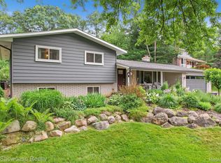 1711 Milford Hts, Milford, MI