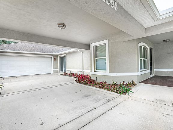 2nd image of 4096 Clock Tower Dr
