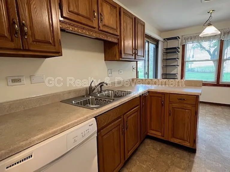 0N155 Windermere Rd #1001 — Photo 12