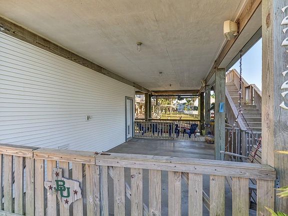 3rd image of 22123 Yoakum Dr