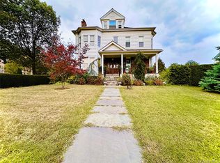 4 Bancker Pl #2, New Rochelle, NY 10805