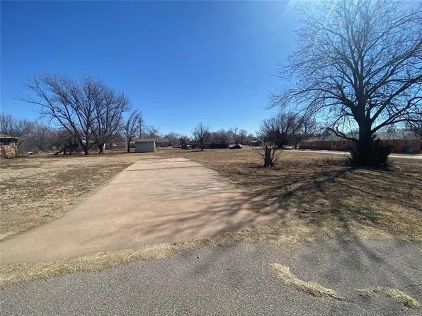 1100 N 8th St Lot 16-19, Sayre, OK 73662