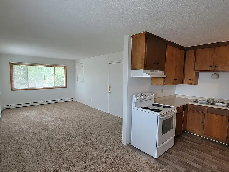 5737 Sander Dr #5 — Photo 1