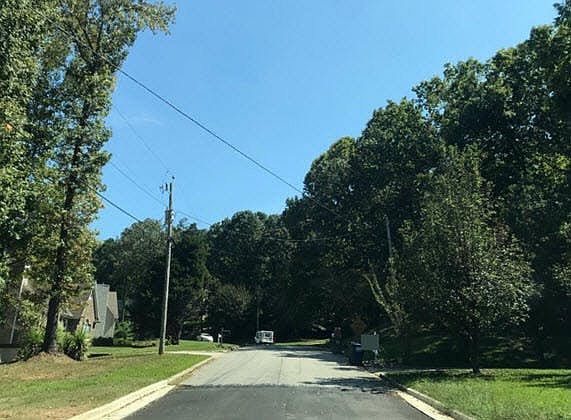 4th image of 2049 Yancy Dr
