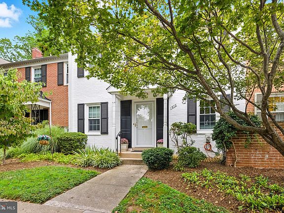 2nd image of 615 Azalea Dr